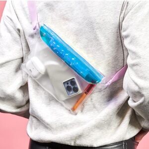 Case-Mate Iridescent Waterproof Fanny Pack